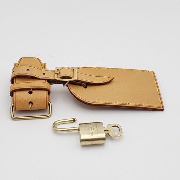 Authentic Louis Vuitton Luggage tag with Lock and Key - Picture 8 of 15